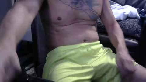 Snapshot of randybater8in chatting on November 2025 08:17:02 AM Randy8inbater online show from November 2025 08:17:02 AM