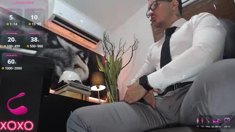 Snapshot of randylukehot chatting on December 2025 08:48:02 PM randylukehot online show from December 2025 08:48:02 PM