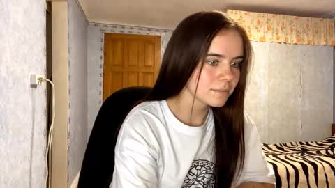 Snapshot of raneetagaloe chatting on September 2025 04:07:02 PM Lia online show from September 2025 04:07:02 PM