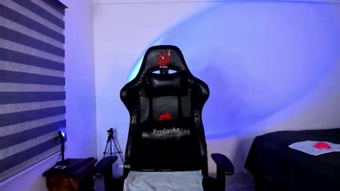 Jonas online show from October 2025 12:00:01 AM