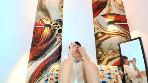Snapshot of raphael_nyon1 chatting on May 2026 04:17:02 AM raphael_nyon1 online show from May 2026 04:17:02 AM