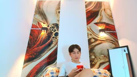 Snapshot of raphael_nyon1 chatting on May 2026 04:18:02 AM raphael_nyon1 online show from May 2026 04:18:02 AM