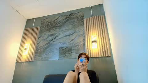 Snapshot of raphael_nyon1 chatting on May 2026 12:35:02 PM raphael_nyon1 online show from May 2026 12:35:02 PM