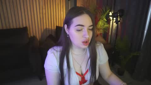 Snapshot of rapunzelangel chatting on June 2026 05:54:02 AM rapunzelangel online show from June 2026 05:54:02 AM
