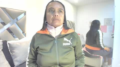 Raquel Moore  online show from February 2026 12:16:01 PM