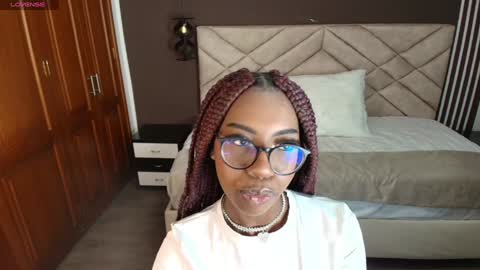 Snapshot of raqueljones_ chatting on January 2025 11:27:02 AM Raquel online show from January 2025 11:27:02 AM