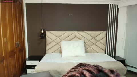 Snapshot of raqueljones_ chatting on February 2025 11:38:02 AM Raquel online show from February 2025 11:38:02 AM