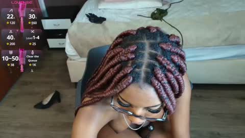 Snapshot of raqueljones_ chatting on February 2025 05:37:01 PM Raquel online show from February 2025 05:37:01 PM