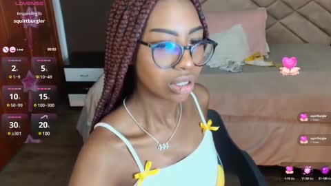 Snapshot of raqueljones_ chatting on March 2025 02:56:02 PM Raquel online show from March 2025 02:56:02 PM