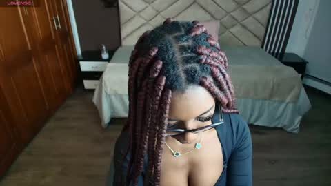 Snapshot of raqueljones_ chatting on March 2025 11:40:02 AM Raquel online show from March 2025 11:40:02 AM