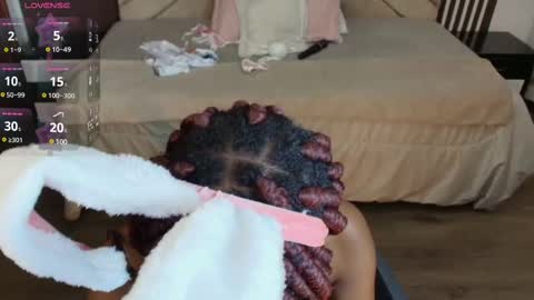 Snapshot of raqueljones_ chatting on March 2025 02:43:02 PM Raquel online show from March 2025 02:43:02 PM