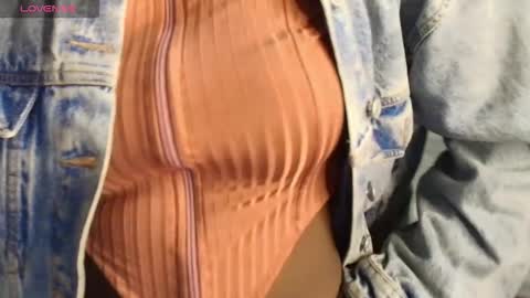 Snapshot of raqueljones_ chatting on September 2025 12:10:02 PM Raquel online show from September 2025 12:10:02 PM