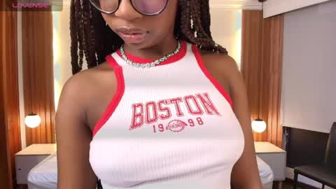 Raquel online show from April 2026 11:50:02 AM