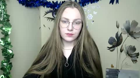 Snapshot of raspberry0101 chatting on December 2024 12:37:02 AM raspberry0101 online show from December 2024 12:37:02 AM