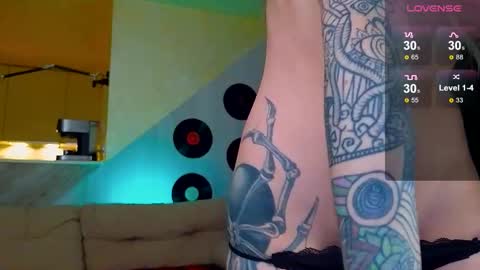 rasta_may online show from October 2025 11:47:01 PM