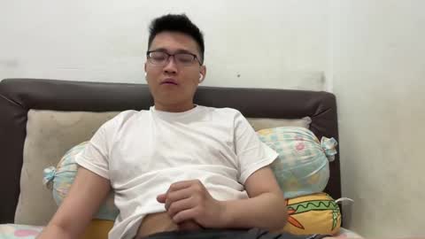 randomnaut online show from December 2024 06:44:01 PM