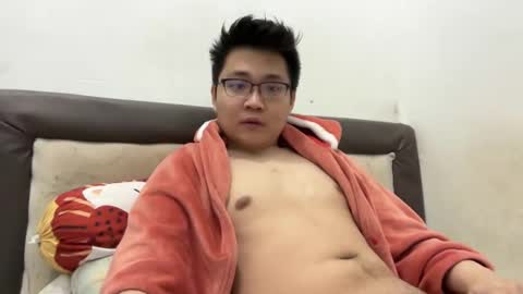 randomnaut online show from January 2026 07:17:01 PM