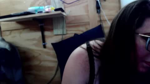 Snapshot of raven_8687 chatting on May 2026 02:11:01 PM Raven online show from May 2026 02:11:01 PM