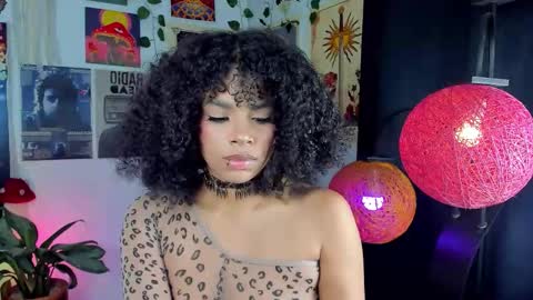raven  online show from December 2025 12:49:02 AM