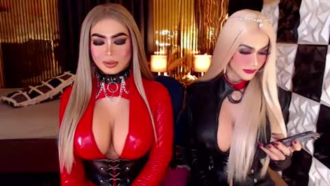 ravenmystiquex online show from May 2026 07:02:02 AM