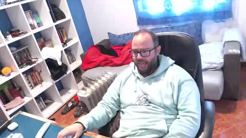 ravingr3d3 online show from November 2025 10:49:02 AM