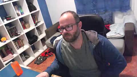 ravingr3d3 online show from November 2025 11:39:02 PM