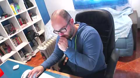 ravingr3d3 online show from January 2026 09:01:01 AM