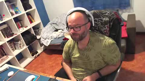 Snapshot of ravingr3d3 chatting on April 2026 10:34:02 PM ravingr3d3 online show from April 2026 10:34:02 PM