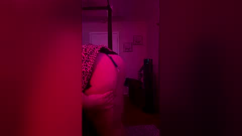 RoxanneRowdy online show from March 2026 11:02:01 AM