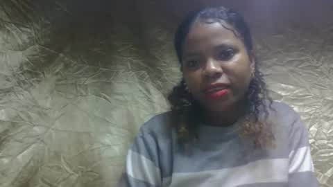 ravomamy online show from December 2025 10:15:01 PM