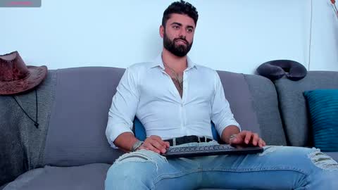 Snapshot of rawadam chatting on February 2025 10:06:02 AM Adam online show from February 2025 10:06:02 AM