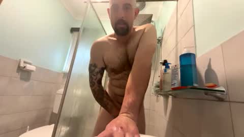 Snapshot of rawdillz121 chatting on February 2026 12:07:01 AM Down under guy online show from February 2026 12:07:01 AM