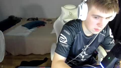 Ray online show from October 2025 08:42:02 PM