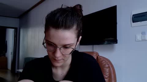 Ray-Ray online show from February 2026 03:21:02 AM