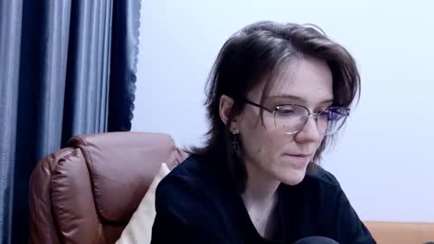 Ray-Ray online show from March 2026 12:49:02 PM