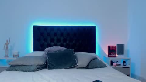 Ray online show from November 2025 11:26:01 PM