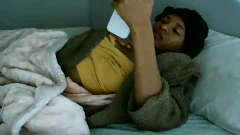 Snapshot of rayannae chatting on July 2026 06:45:02 PM rayannae online show from July 2026 06:45:02 PM