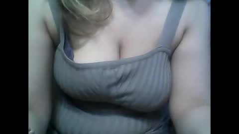 Snapshot of rayday_ chatting on December 2024 08:28:01 AM rayday_ online show from December 2024 08:28:01 AM