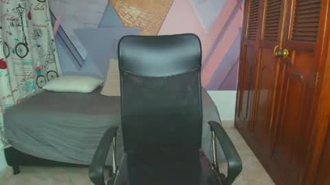 raylin_escobar online show from May 2026 07:56:02 PM