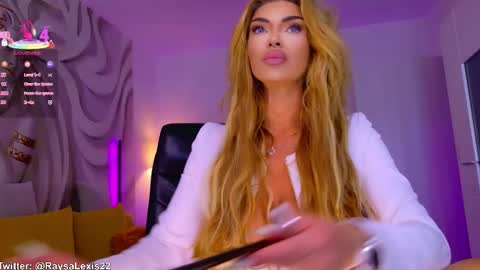 raysalexis19 online show from September 2025 11:59:01 AM