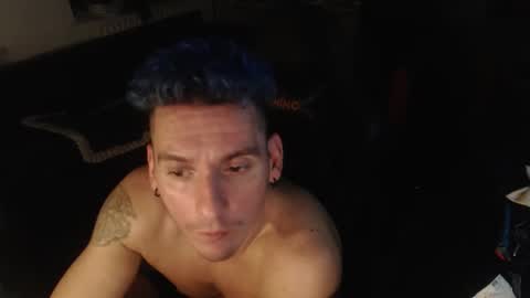 Rayzel online show from November 2025 03:27:01 AM