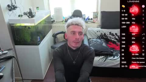 Rayzel online show from March 2026 12:11:01 PM