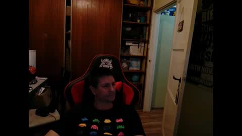 razoricau online show from September 2025 04:51:02 PM