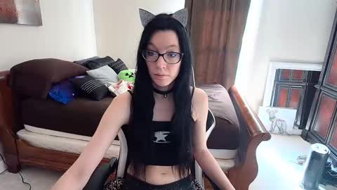 razorkitty online show from November 2025 04:24:01 PM