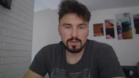 Razvan27h online show from November 2025 11:33:02 AM