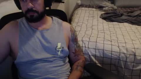 Snapshot of re_mazzeo chatting on June 2026 07:18:02 AM Re Mazzeo online show from June 2026 07:18:02 AM