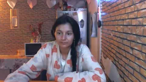 real_coupl3 online show from May 2026 06:10:01 AM