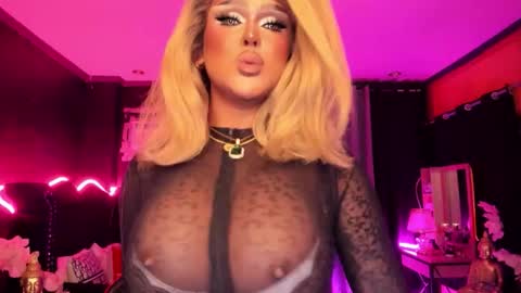 Snapshot of real_dom_phuta chatting on October 2025 01:28:01 AM Miss Katrina De Futah Goddess of HELL online show from October 2025 01:28:01 AM