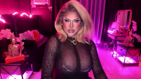 Snapshot of real_dom_phuta chatting on November 2025 02:54:01 PM Miss Katrina De Futah Goddess of HELL online show from November 2025 02:54:01 PM