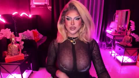 Snapshot of real_dom_phuta chatting on November 2025 01:06:01 AM Miss Katrina De Futah Goddess of HELL online show from November 2025 01:06:01 AM